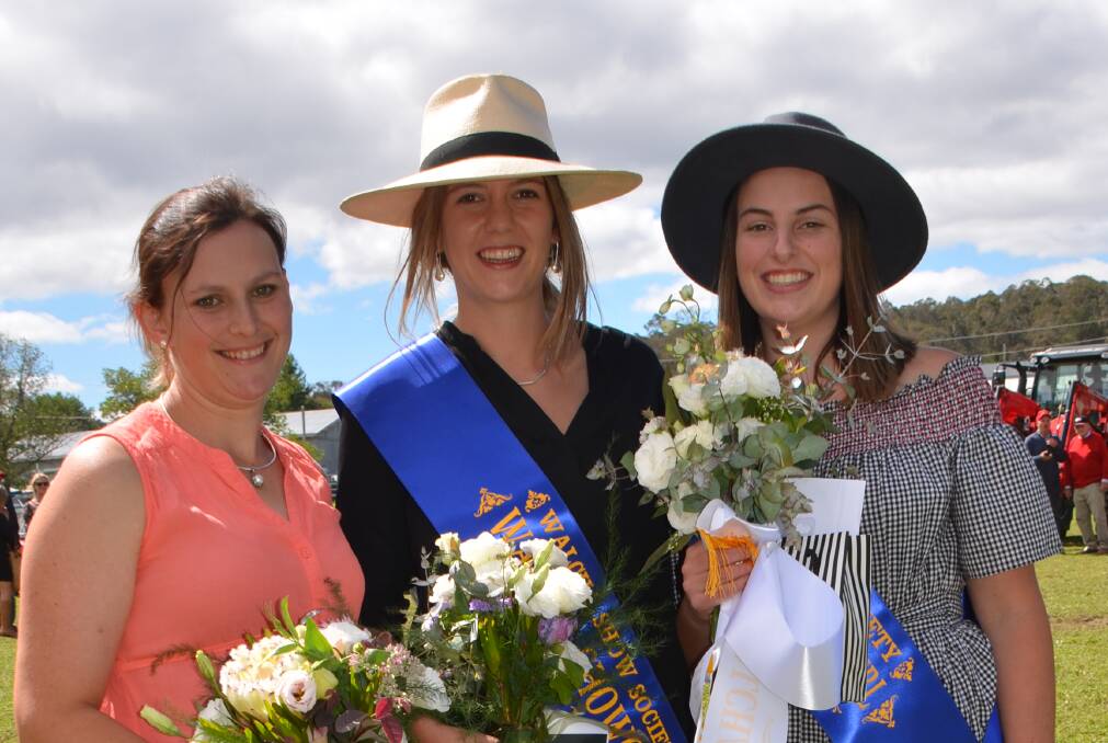 OUR RURAL AMBASSADORS: Jodie Martin with our winning 2019 Walcha Showgirls Sophie Uren and Amy Kermode
