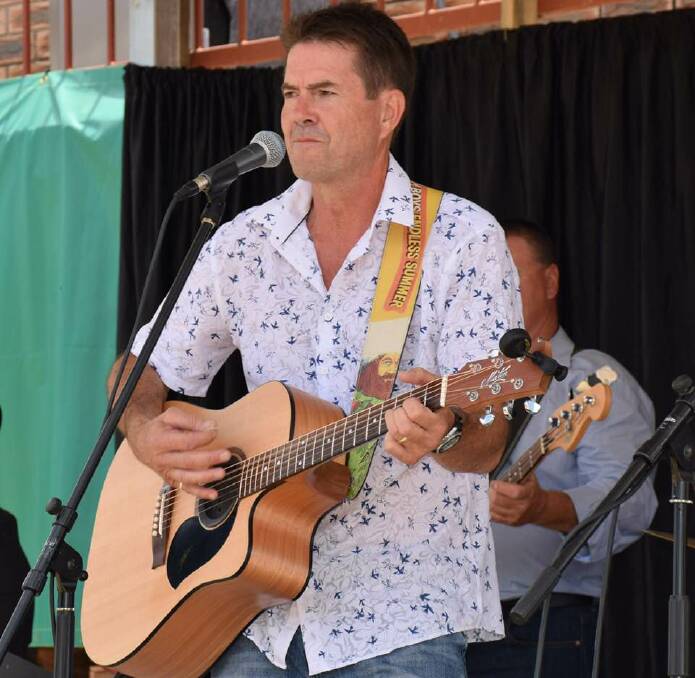 Pop polly: Kevin  Anderson took to the stage at the recent Tamworth Country Music Festival: Photo by Shazza Leigh