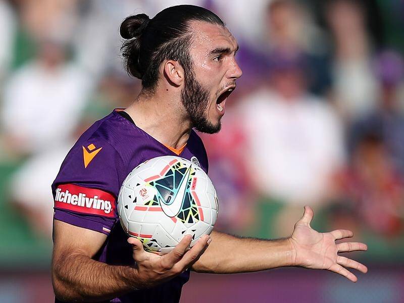 Nicholas D'Agostino (pic) has been criticised by Glory coach Tony Popovic for his fitness levels.